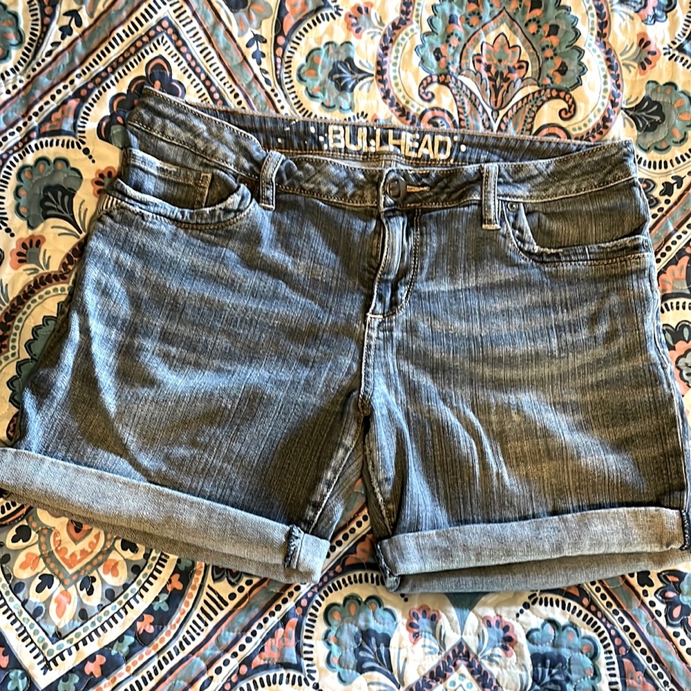 Bullhead Rolled Cuff Jean Shorts - Size 9